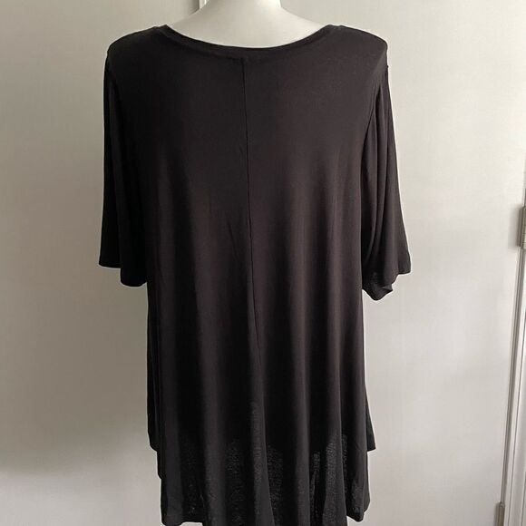 NWT Black Swing Tee, Size 26/28 - Picture 6 of 8